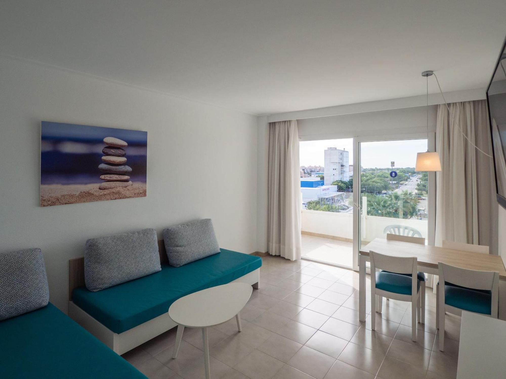 Apartamentos La Santa Maria Cala Millor  Exteriör bild