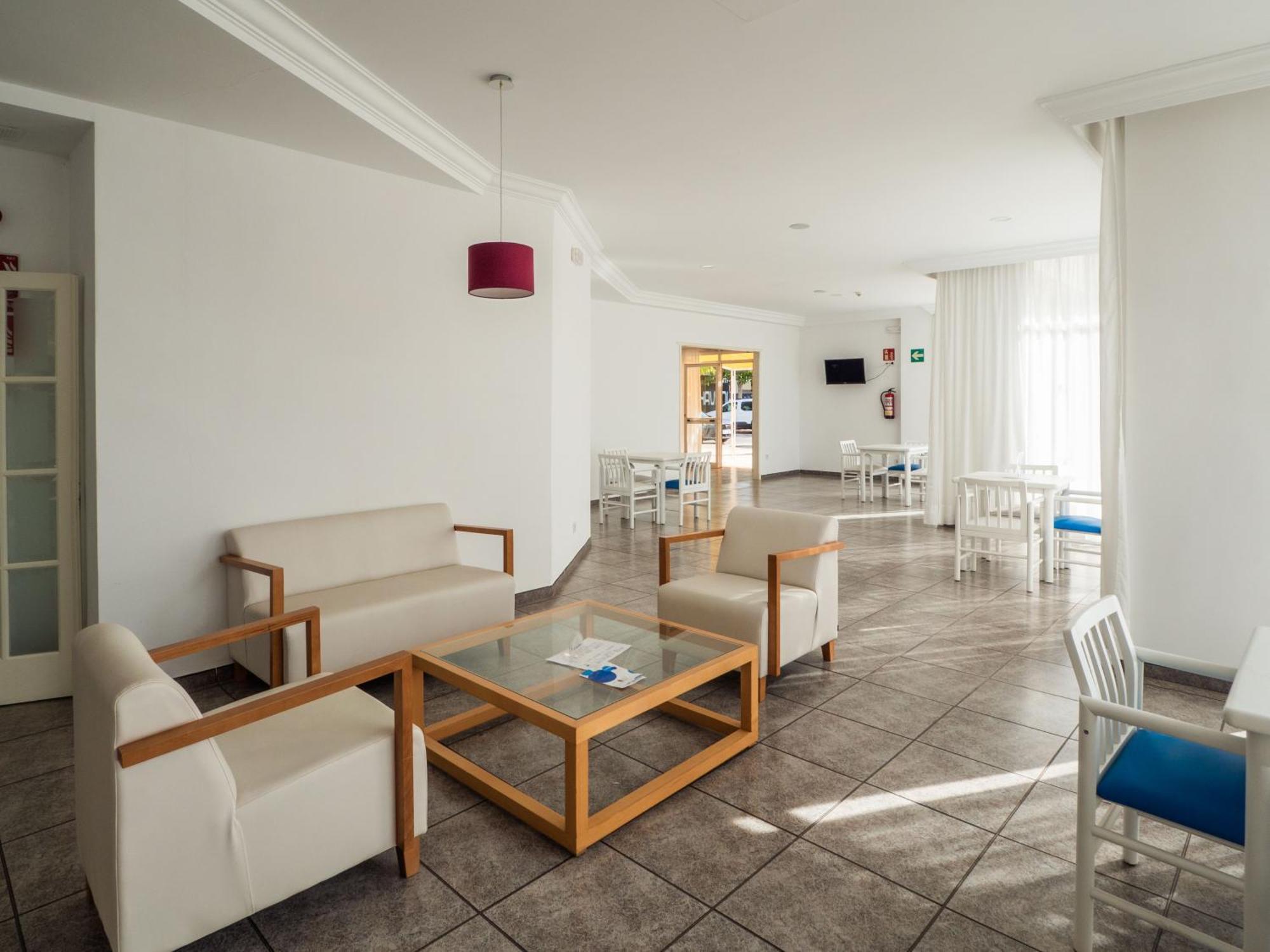 Apartamentos La Santa Maria Cala Millor  Exteriör bild